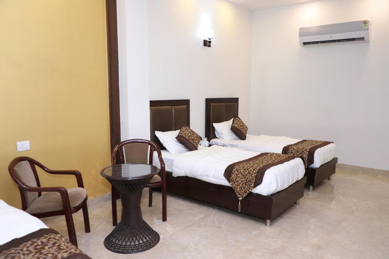 غورغاون Nirvana Rooms المظهر الخارجي الصورة